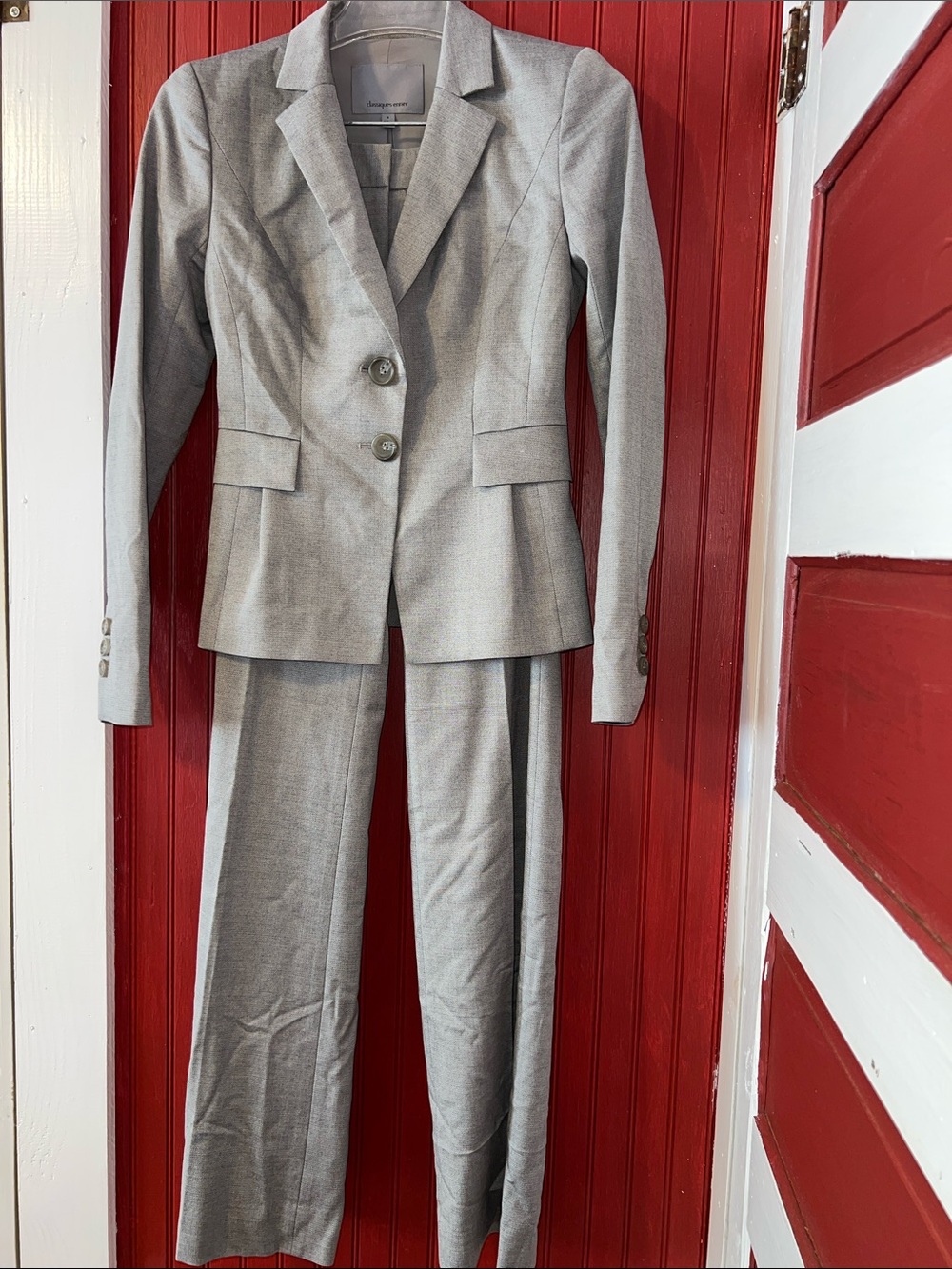 Classiques Entier Light Gray Tailored Blazer and Pants Suit